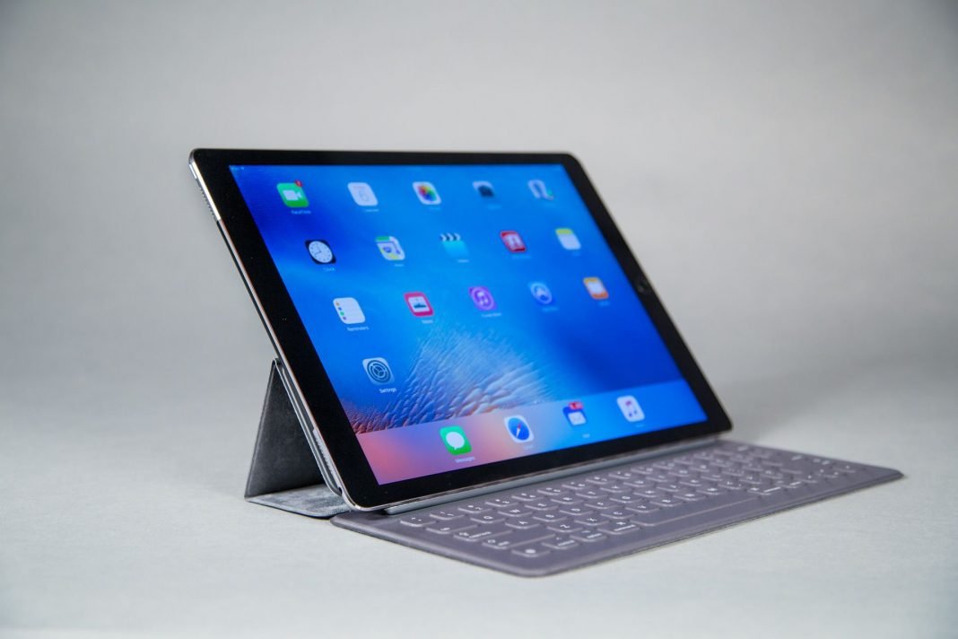 Apple iPad Pro İçin Yeni Reklam Filmleri Yayınladı Apple iPad Pro Yeni Reklam Filmleri
